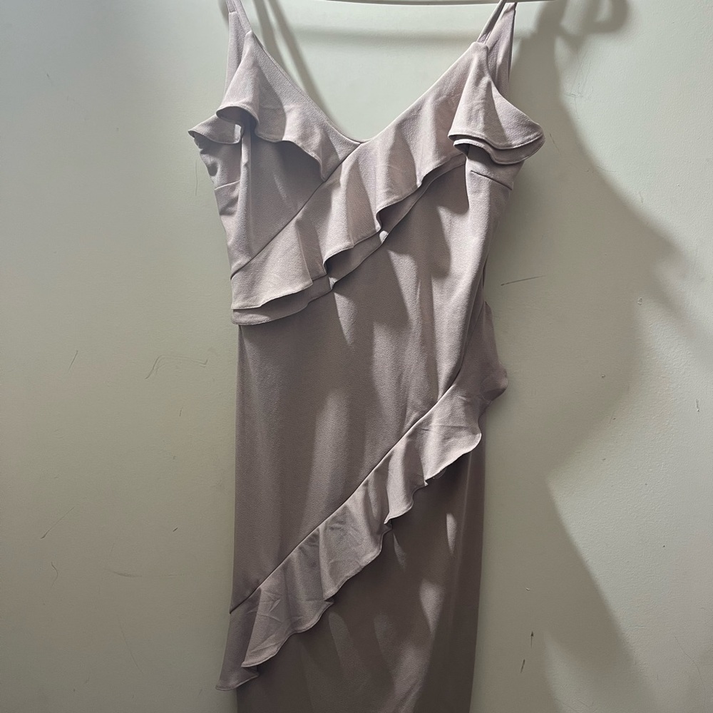 ASOS spaghetti strap dress! Color beige! Pit the pit 17 inches. Length 36 inches - Picture 5 of 17